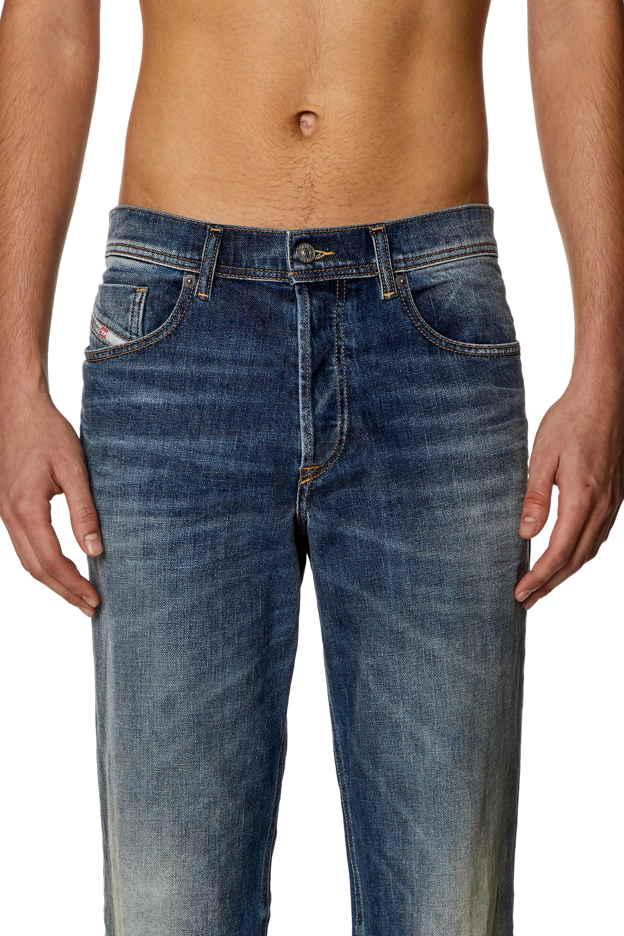 TAPERED JEANS 2023 DFINITIVE 09H43