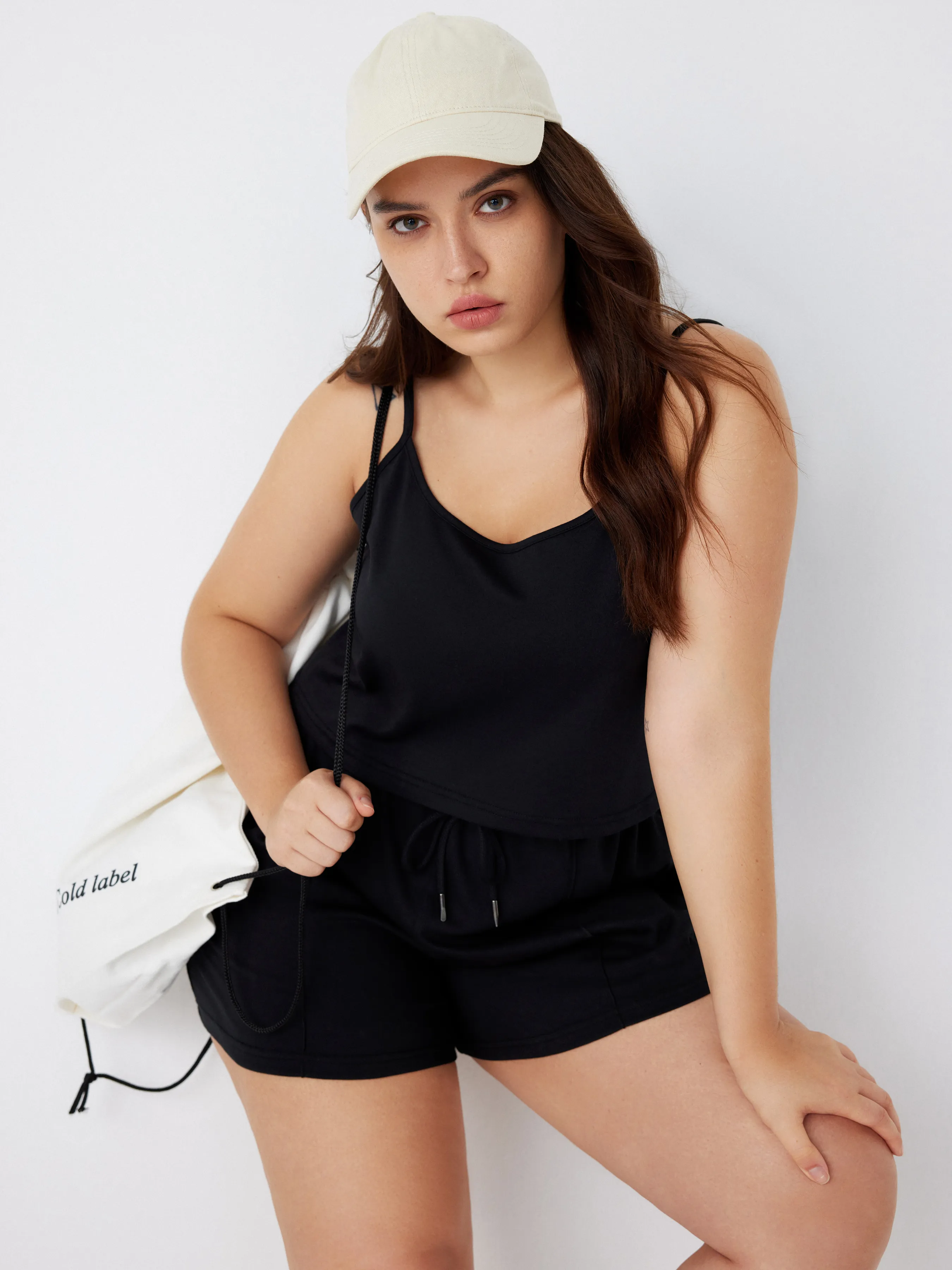 Top Cami Crop con escote en U y conjunto de shorts anchos con cordón ajustable Curvy