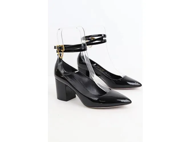 Valentino tacones de charol Negro 