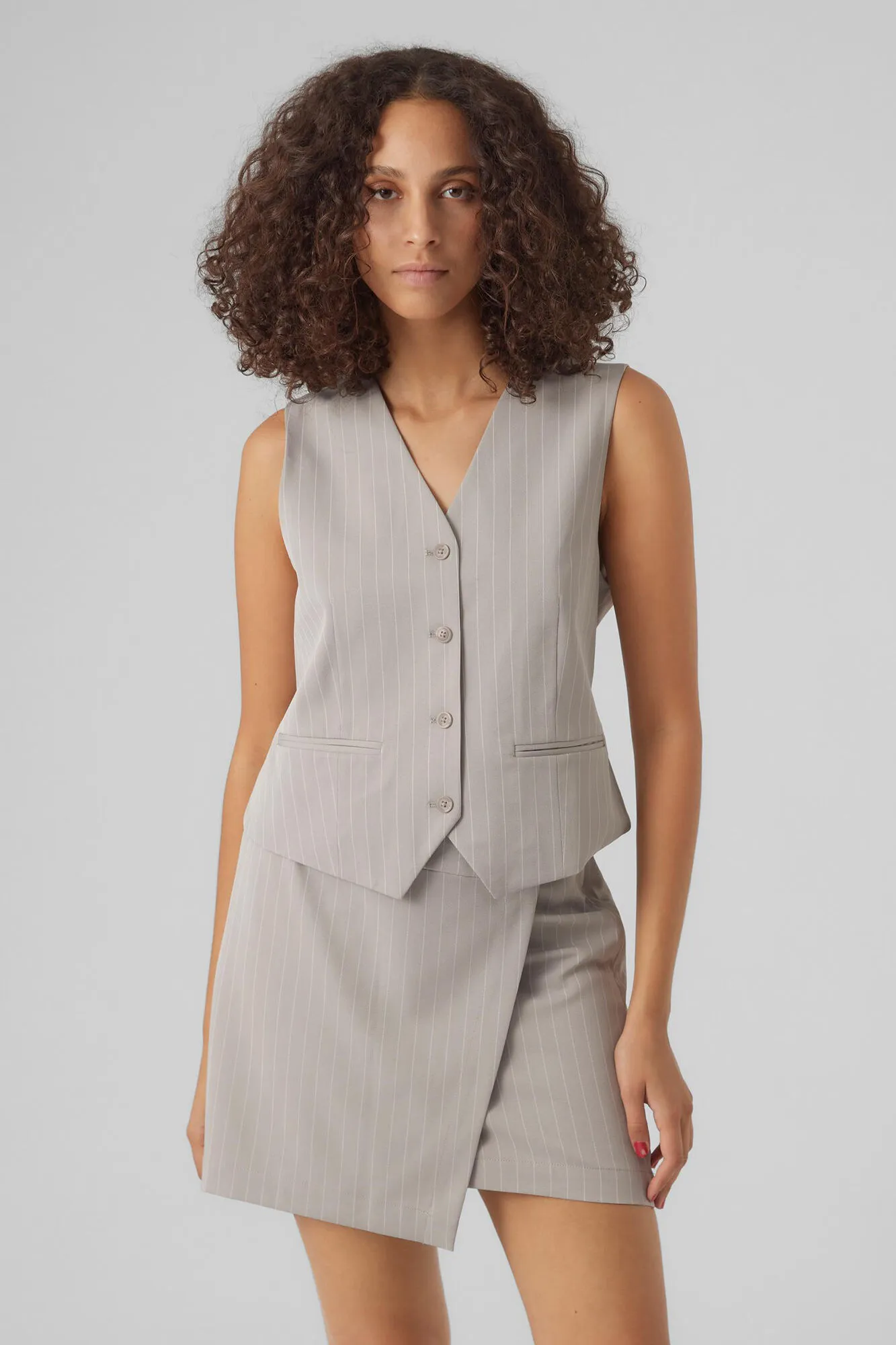 Vero Moda Chaleco de vestir estampado de rayas