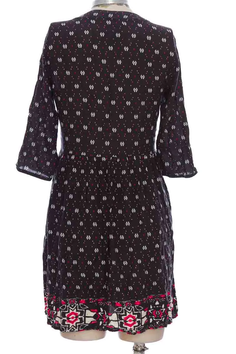 VESTIDO / ENTERIZO COLOR NEGRO  LEONISA