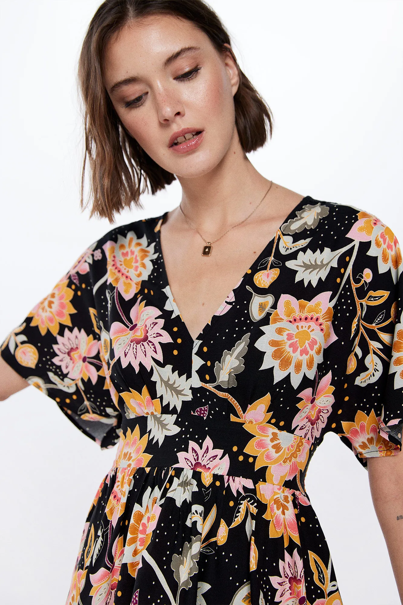 Vestido Midi Escote Frunces
