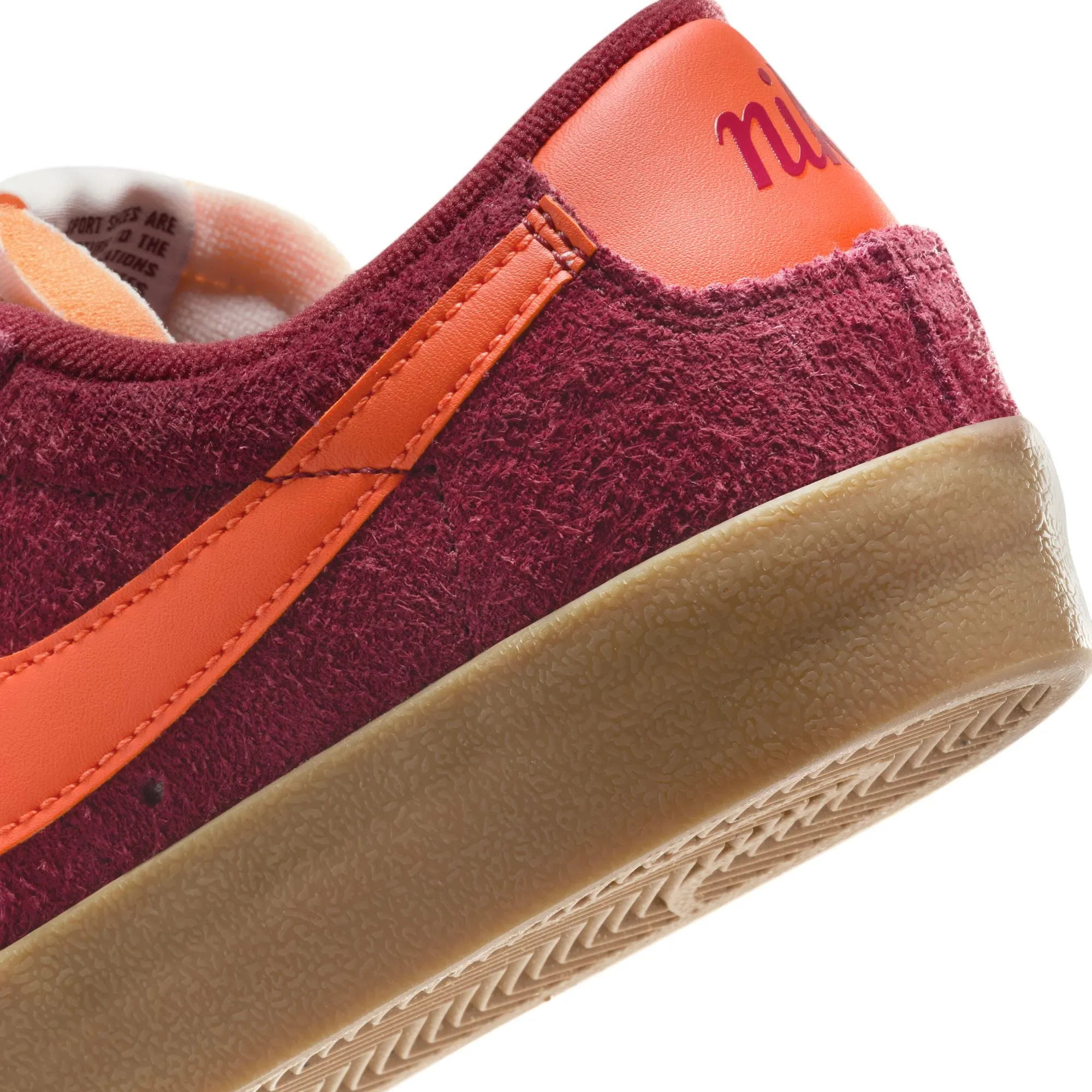 WOMEN BLAZER LOW '77 VINTAGE TEAM RED/SAFETY ORANGEGUM LIGHT BROWN