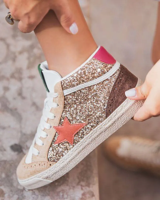 ZAPATILLAS DE MUJER ALTAS CON ESTRELLA DORADA  ABBIE