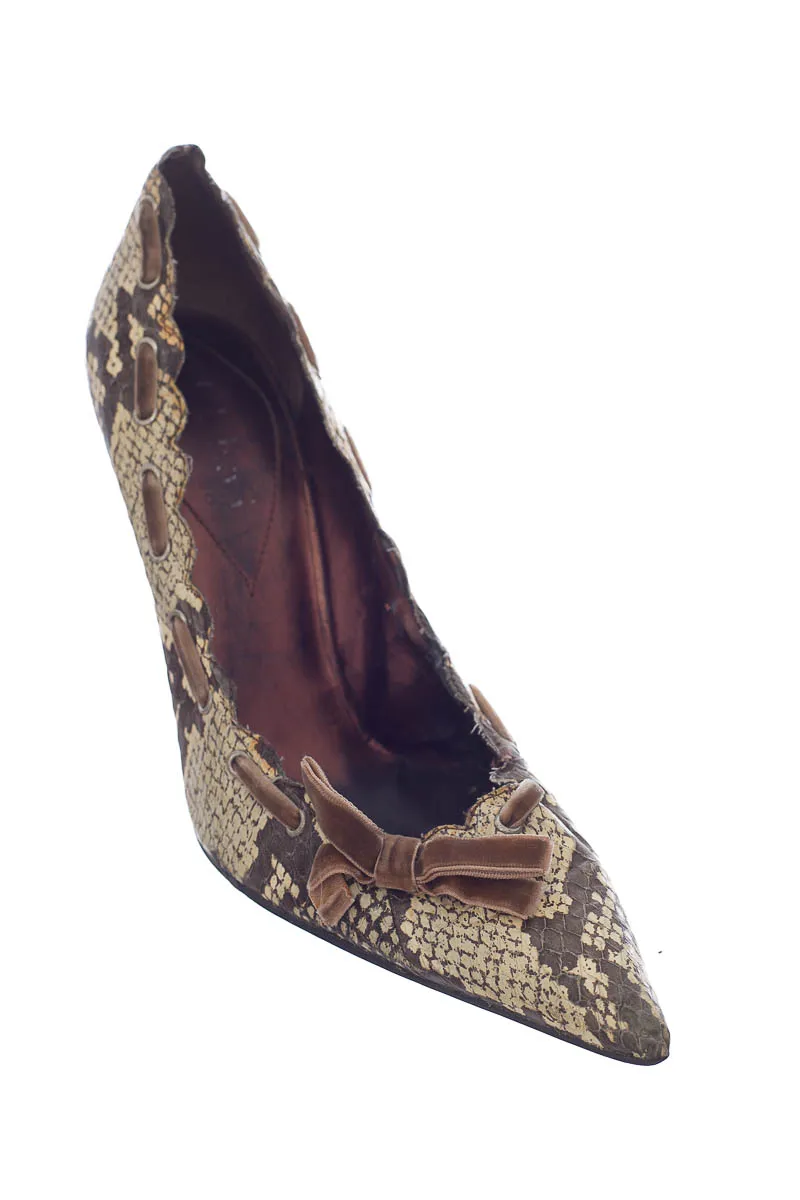 ZAPATOS COLOR BEIGE  GUESS