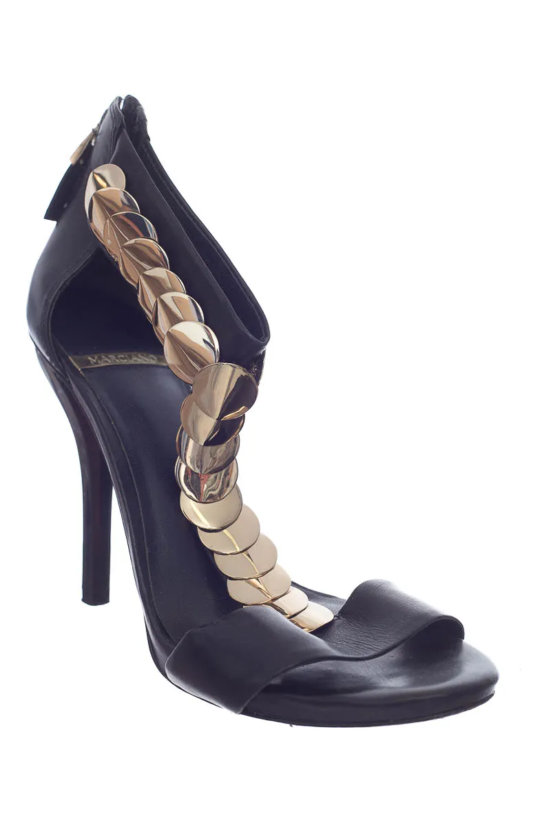 ZAPATOS COLOR NEGRO  GUESS
