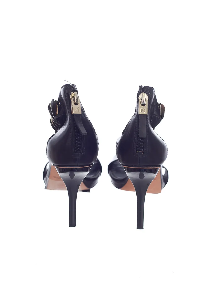 ZAPATOS COLOR NEGRO  GUESS